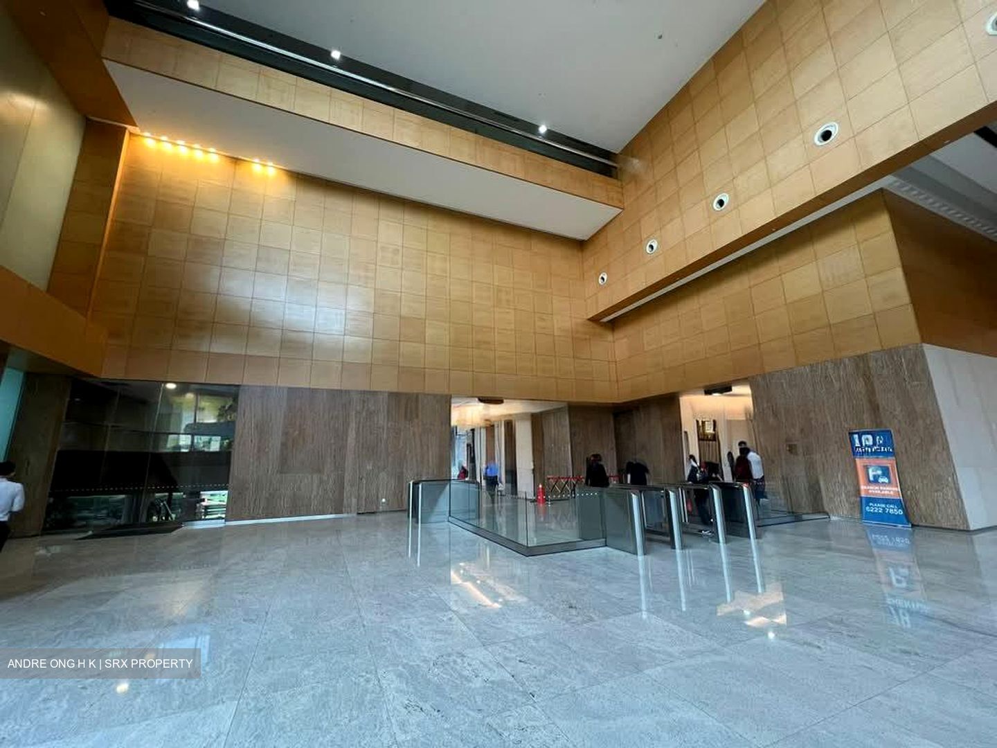 Lippo Centre (D2), Office #558396891